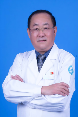 潘 雷